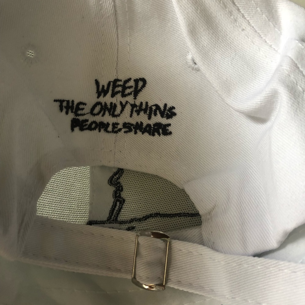 *CLOSING BOUTIQUE* - Picture 3 of 6